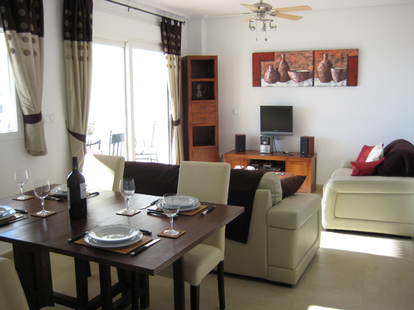 Lounge - Dining